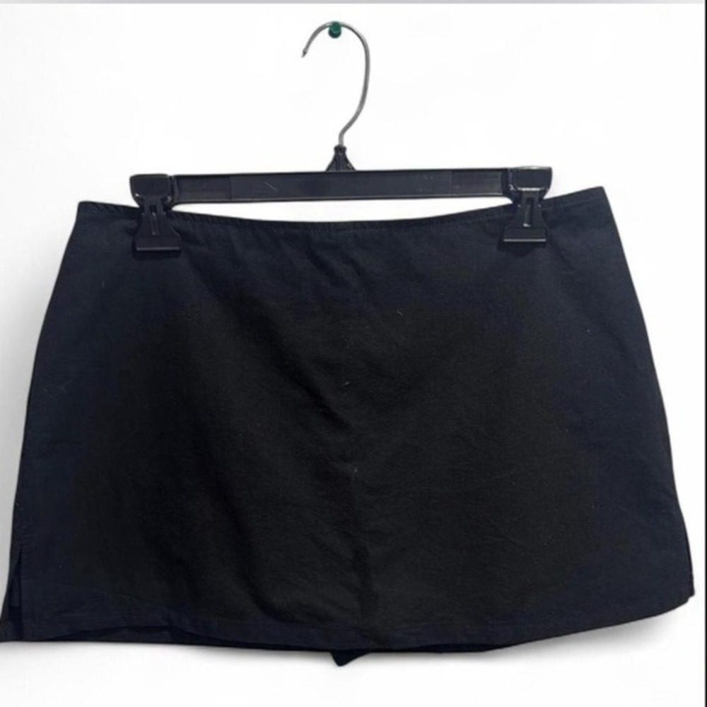 Princess Polly black Gigi mini skort size 6